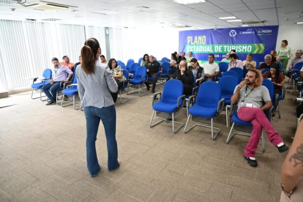 Festival de Parintins 2026: Amazonastur inicia preparação da Estação do Turismo para receber visitantes na ilha
