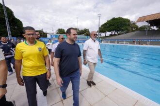 Governador Roberto Cidade anuncia ampliação do Vila Aberta para Todos também às quartas-feiras