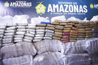 Governo Roberto Cidade apresenta resultados da operação Segurança Presente que apreendeu mais de duas toneladas de drogas em Coari