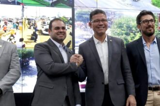 Governador Roberto Cidade apresenta modelo inteligente de segurança pública ao governador de Rondônia