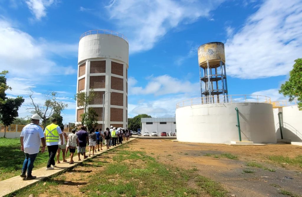 Beneficiários do Prosai Parintins visitam obras do CRD2 durante programação da Semana do Meio Ambiente