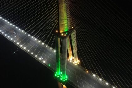 Copa do Mundo: Ponte Rio Negro ganha iluminação verde e amarela durante jogos da Seleção Brasileira