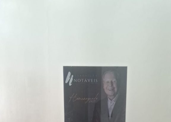 Exposição fotobiográfica no Palácio da Justiça homenageia mais de 80 personalidades que marcaram a história do Amazonas