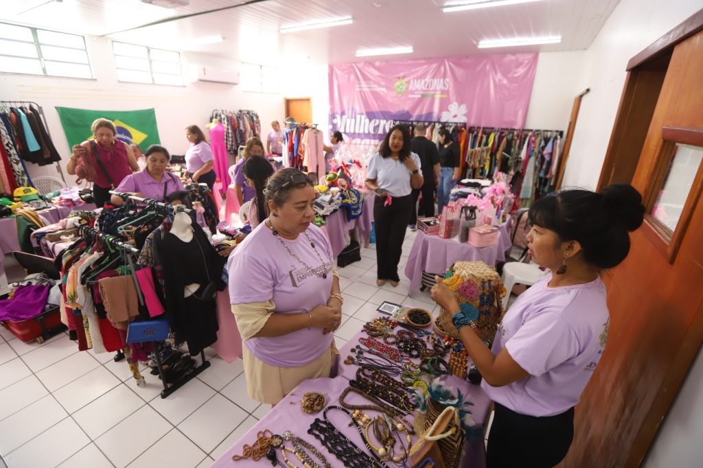 Beneficiárias do Prosamin+ participam da 13ª edição do Bazar das Mulheres Empreendedoras, especial de Dia dos Namorados
