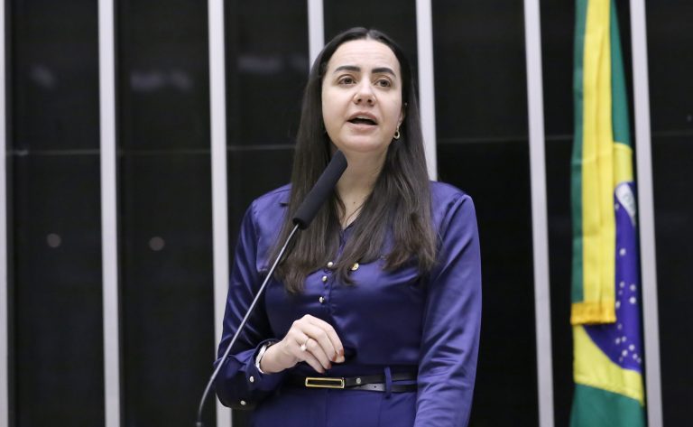 Câmara aprova projeto que proíbe cobrança de taxas extras por escolas privadas a alunos com transtornos de aprendizagem