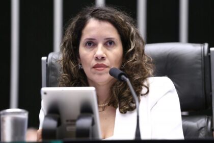 Projeto garante direito de candidatas gestantes a segunda chamada ou participação remota em concursos públicos