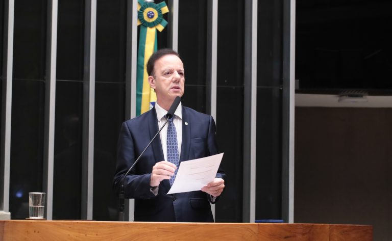 Comissão da Câmara aprova bônus de 10% para participantes do Programa Mais Médicos nas seleções de residência médica
