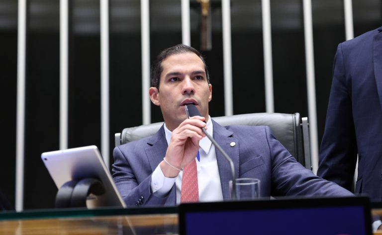 Comissão mista instala-se para analisar MP que reduz prazo dos benefícios na importação de cacau