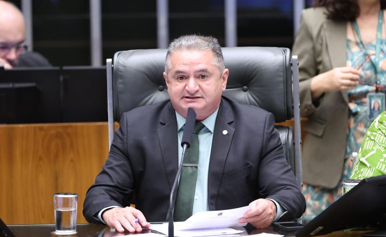 Projeto de lei determina manutenção e segurança em imóveis abandonados e obras paradas e segue para comissões