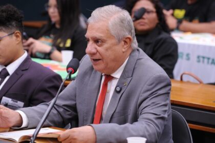 Câmara aprova projeto que cria Política Nacional Integrada da Primeira Infância como lei federal para garantir continuidade das ações