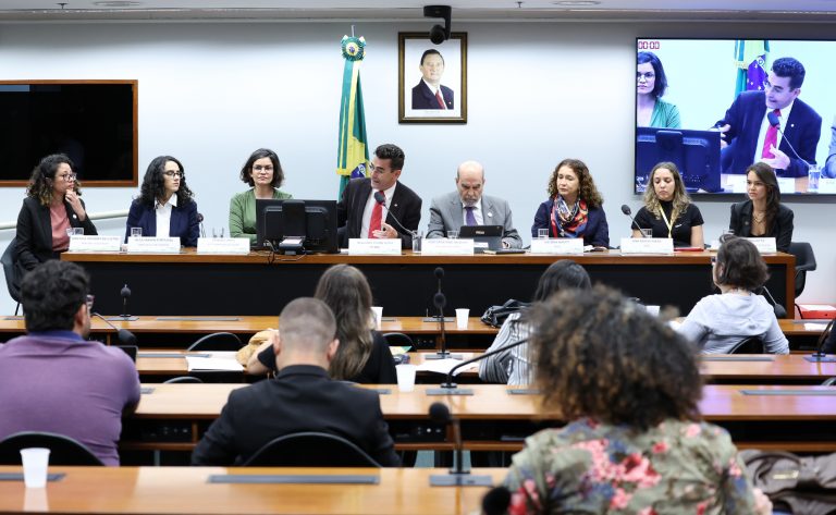 Audiência na Câmara aponta obesidade no Brasil como problema social e político e discute imposto e políticas públicas