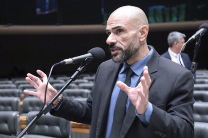 Câmara aprova medidas para reforçar a segurança de motoristas de aplicativo e exige ferramentas das plataformas