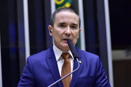 Câmara aprova projeto que exige pesquisas nacionais sobre cuidadores familiares a cada quatro anos