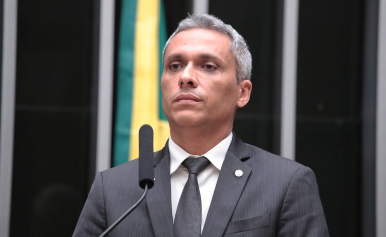 Câmara aprova projeto que restringe devolução de bens apreendidos em casos de tráfico e define regras de destinação