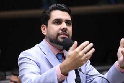 Projeto de Lei 1133/26 cria política de atendimento psicológico voluntário com dedução no Imposto de Renda