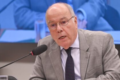 Comissão da Câmara convoca Mauro Vieira para explicar posição do Itamaraty sobre classificação feita pelos EUA