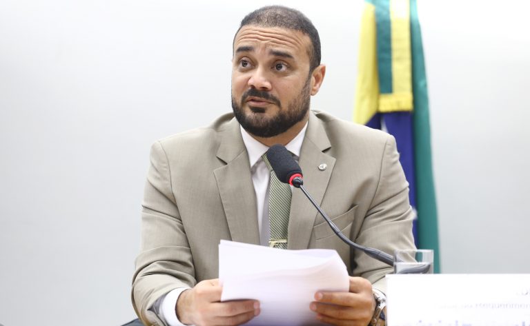 Comissão da Câmara aprova Programa Nacional de Capacitação em Comunicação Operativa para agentes de segurança em todo o país