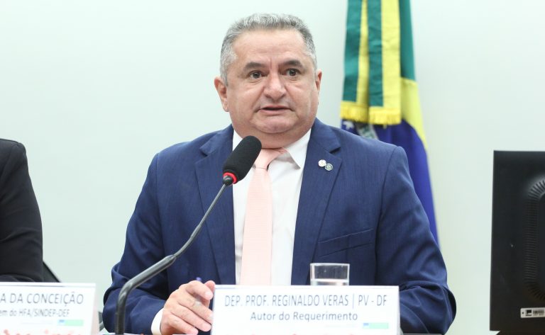 Câmara aprova texto que obriga o SUS a oferecer consultas odontológicas preventivas anuais a beneficiários e estudantes