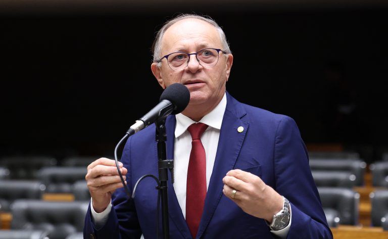PLP 80/26 propõe prorrogar isenção do AFRMM para portos do Norte e Nordeste até 8 de janeiro de 2032