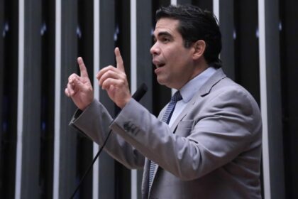 Comissão aprova validade indeterminada da credencial de estacionamento para pessoas com deficiência com comprometimento permanente