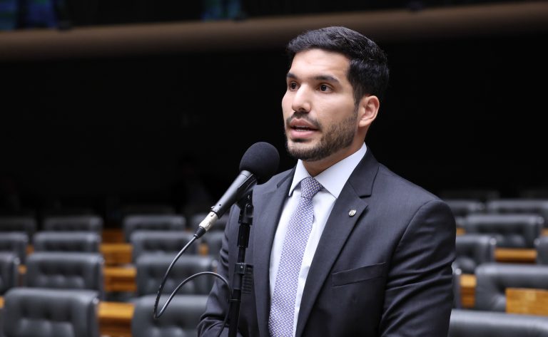 Comissão da Câmara aprova isenção do Imposto de Renda para agentes de segurança pública e amplia categorias beneficiadas