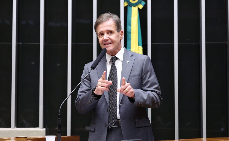 Presidente da comissão especial na Câmara reafirma isenção e anuncia agenda sobre redução da maioridade penal