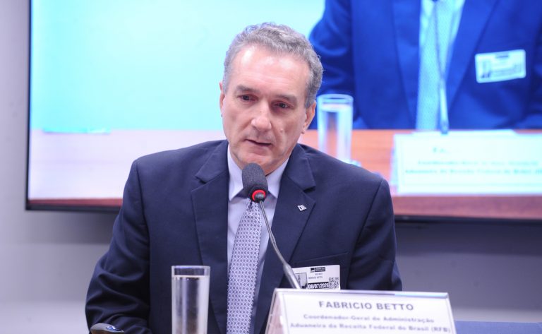 Receita Federal anuncia mudanças no Remessa Conforme para coibir vendas falsificadas e subfaturadas ainda este ano