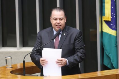 Projeto de lei prevê acréscimo de 10% na Bolsa-Atleta para quem comprovar matrícula e frequência escolar