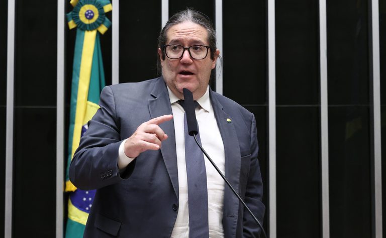 Comissão de Educação aprova projeto que prioriza diagnóstico precoce do autismo na educação especial